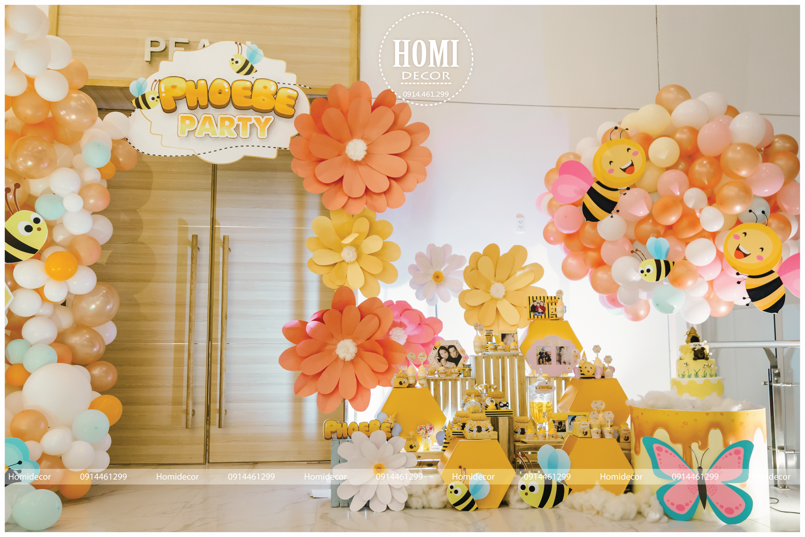 Cổng chào sinh nhật chủ đề Ong và Hoa