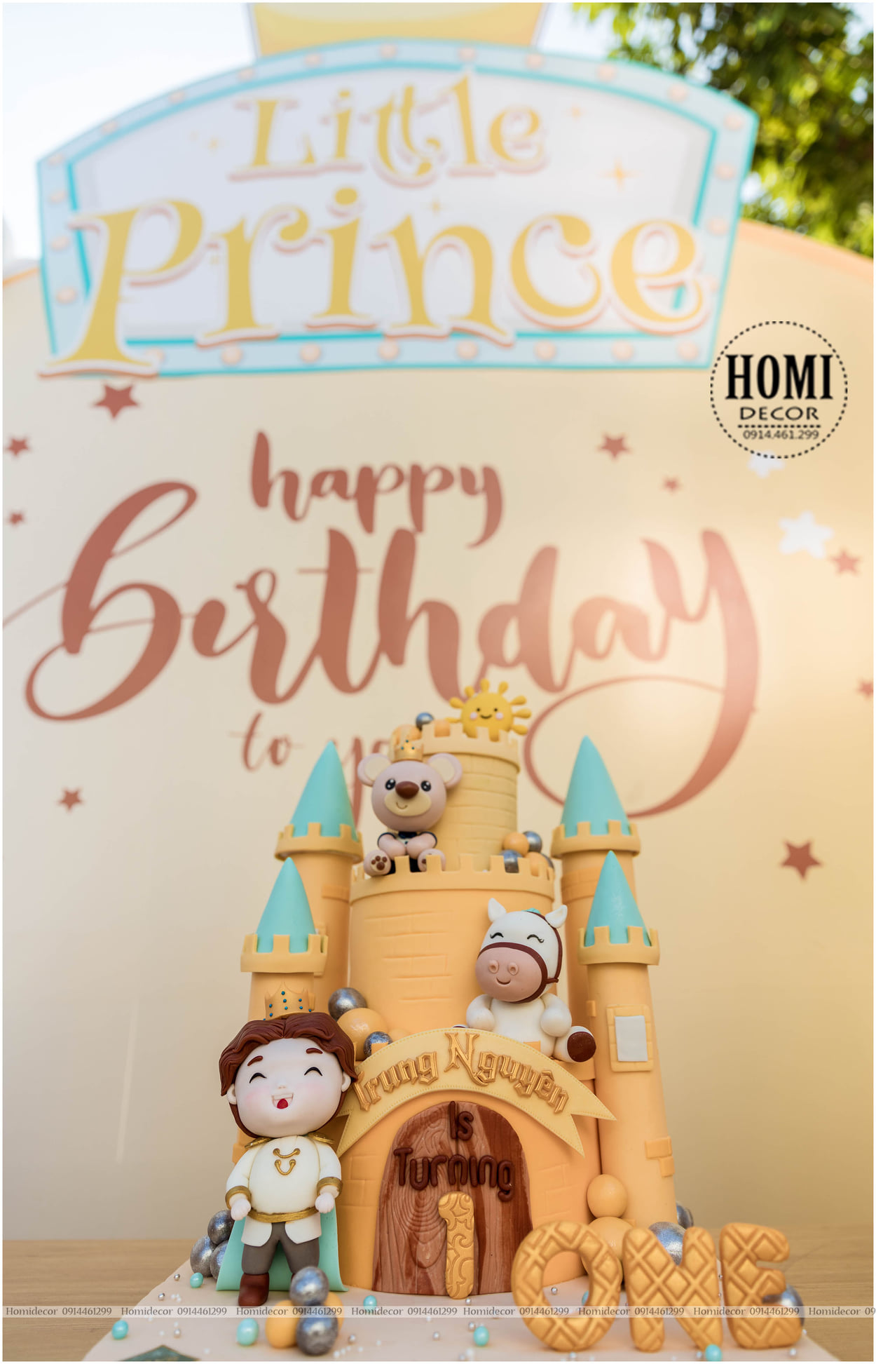 Trang trí sinh nhật bé trai chủ đề lâu đài hoàng tử 