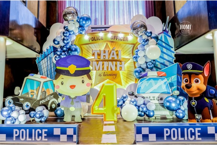 Trang trí sinh nhật cho bé chủ đề cảnh sát